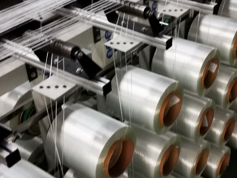 PE+連續(xù)玻璃纖維增強(qiáng)熱塑性單向預(yù)浸帶生產(chǎn)線(CFRT-UD 帶)